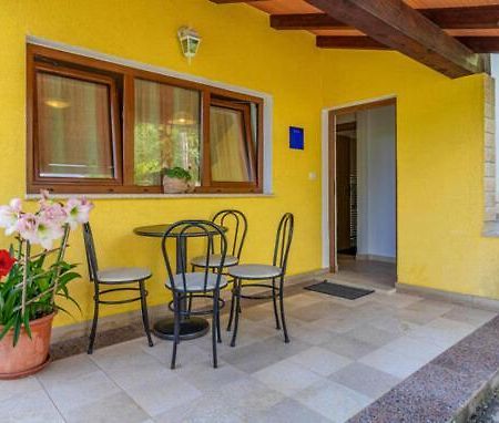 Apartmani Antonio Motovun Esterno foto